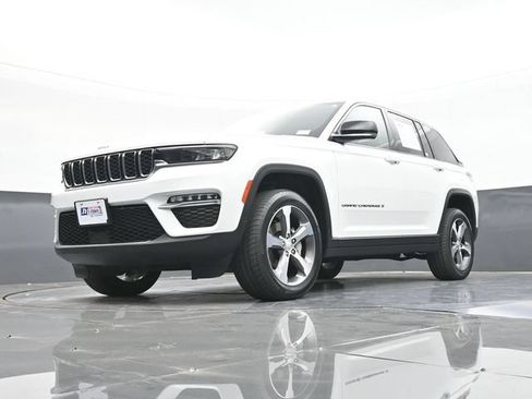Used 2023 Jeep Grand Cherokee Limited AWD/4WD image 55