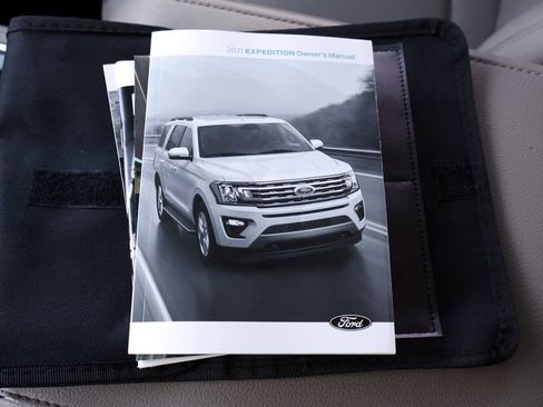 Certified 2021 Ford Expedition Max XLT image 40