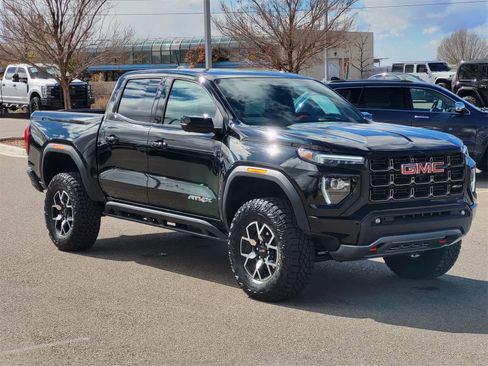 Used 2025 GMC Canyon AT4 w/ AT4X Package image 3