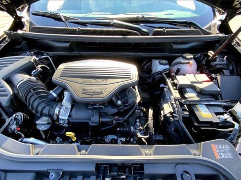 Used 2025 Cadillac XT5 Sportv image 29