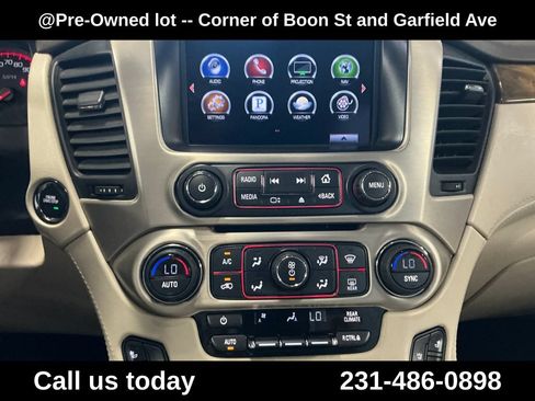 Used 2016 GMC Yukon XL Denali w/ Open Road Package AWD/4WD image 19