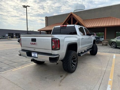 Used 2018 GMC Sierra 1500 SLT AWD/4WD image 5