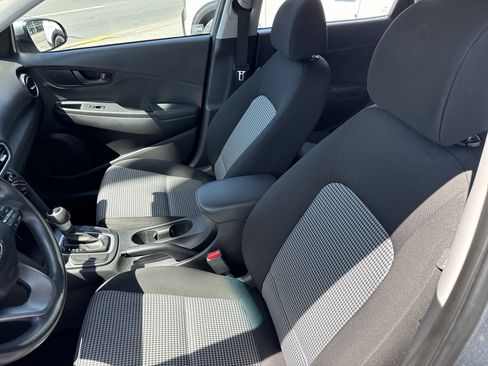 Used 2019 Hyundai Kona SE AWD/4WD image 12
