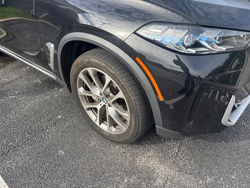 Used 2024 BMW X5 xDrive40i w/ Premium Package AWD/4WD image 8