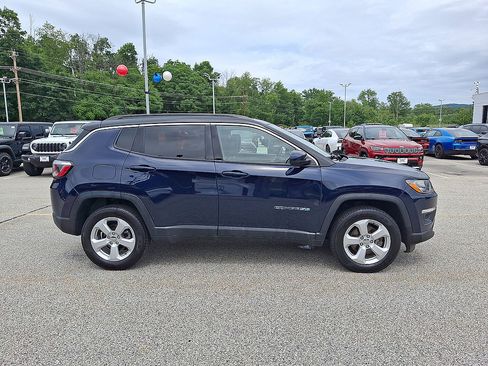 Certified 2018 Jeep Compass Latitude w/ Cold Weather Group AWD/4WD image 26