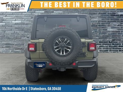 Used 2025 Jeep Wrangler Willys image 4