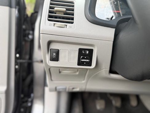 Used 2013 Toyota Corolla L image 18