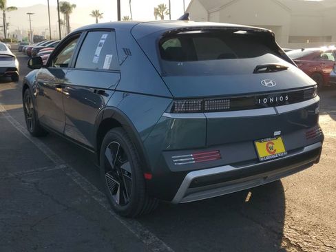 New 2026 Hyundai Ioniq 5 SE image 5
