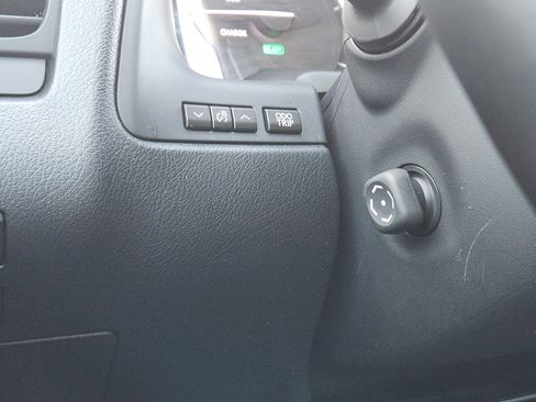 Used 2022 Lexus RX 450hL Luxury w/ Cold Area Package (CT) image 27