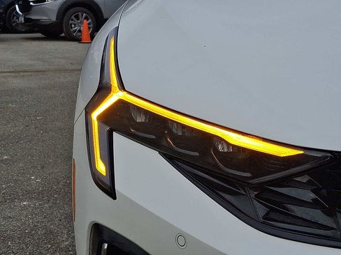 Used 2025 Kia K5 LXS image 9