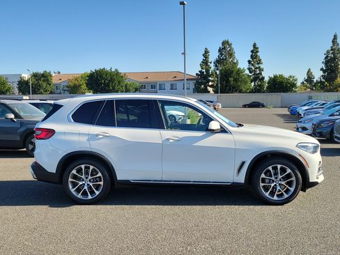 Used 2019 BMW X5 xDrive40i w/ Convenience Package AWD/4WD image 5