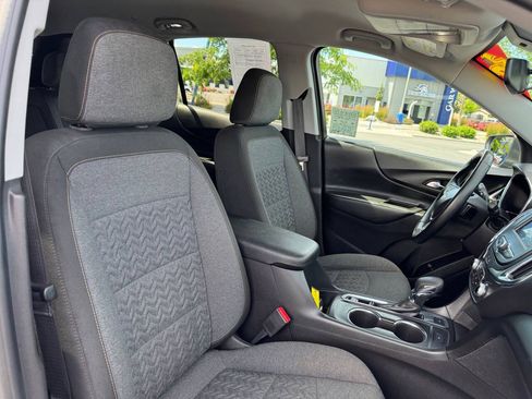 Used 2024 Chevrolet Equinox LT AWD/4WD image 31