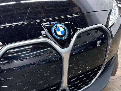Used 2024 BMW i4 eDrive35 w/ Premium Package RWD image 32