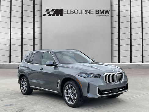 New 2026 BMW X5 sDrive40i w/ Premium Package image 1