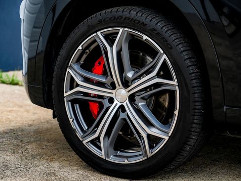 Used 2019 Maserati Levante S GranLusso image 50