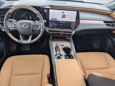Used 2025 Lexus RX 350 Premium w/ Accessory Package (Z1) FWD image 18