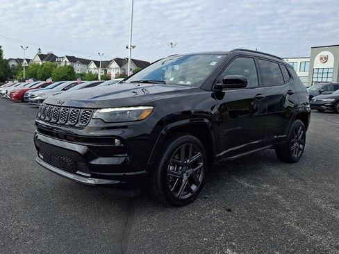 Certified 2024 Jeep Compass Limited w/ High Altitude Package AWD/4WD image 3