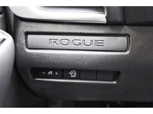 Certified 2024 Nissan Rogue S image 17