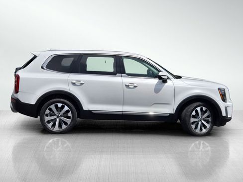 Used 2020 Kia Telluride EX w/ EX Premium Package FWD image 3