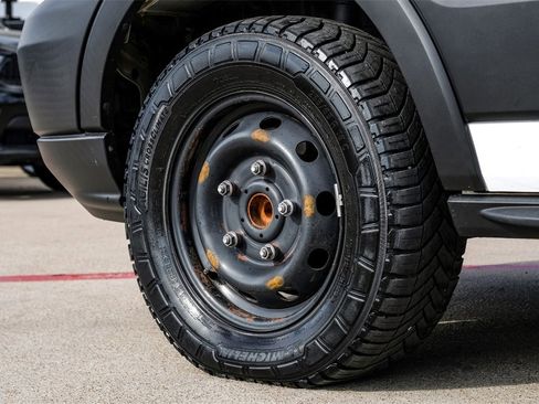 Used 2019 Ford Transit 250 130 Low Roof image 51