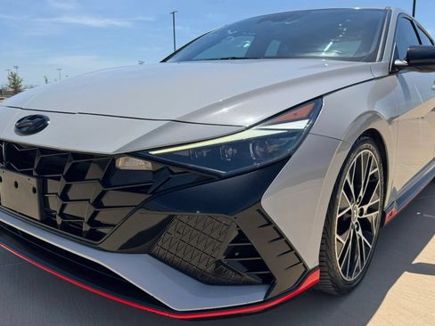 Used 2022 Hyundai Elantra N FWD image 11
