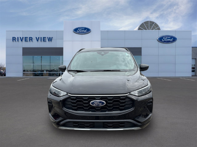 Used 2024 Ford Escape ST-Line w/ Tech Pack #1 AWD/4WD image 2