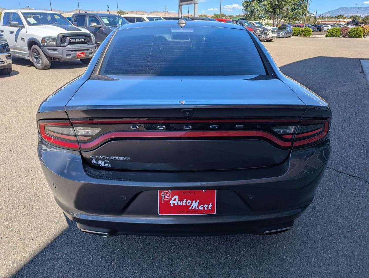 Used 2023 Dodge Charger SXT RWD image 4