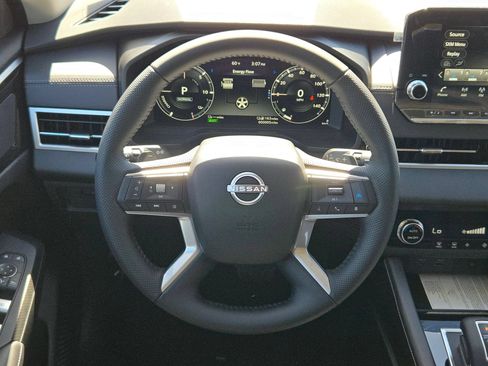 New 2026 Nissan Rogue SL AWD/4WD image 16