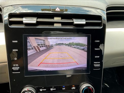 Used 2024 Hyundai Tucson SE FWD image 14