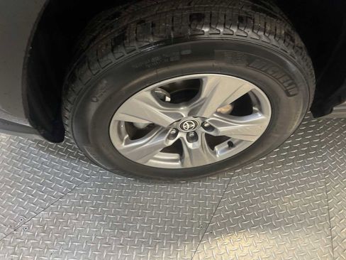 Used 2025 Toyota RAV4 XLE image 10