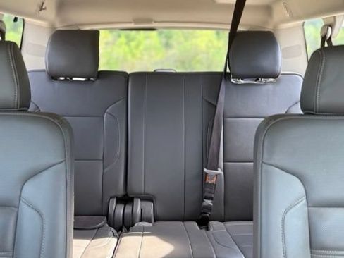 Used 2020 GMC Yukon XL Denali w/ Open Road Package RWD image 24