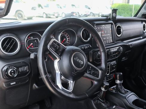 Used 2020 Jeep Gladiator Rubicon AWD/4WD image 20