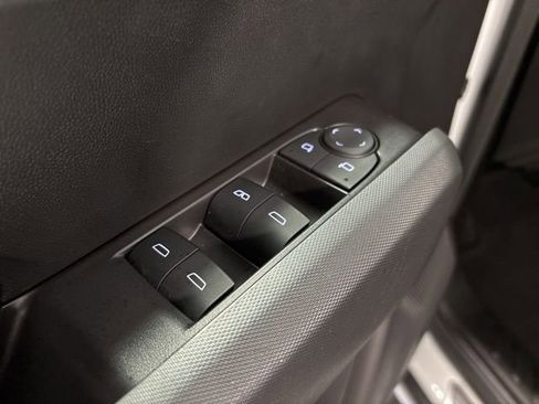 Used 2024 Chevrolet Colorado LT RWD image 11