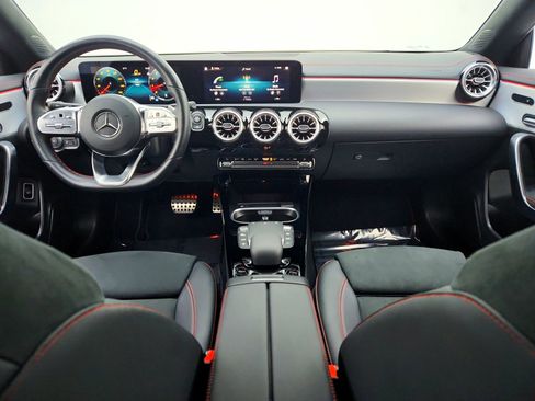 Certified 2023 Mercedes-Benz CLA 250 image 17