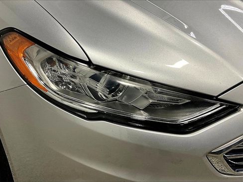 Used 2018 Ford Fusion S image 29