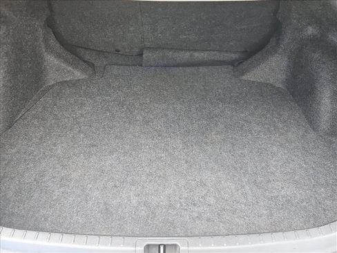 Used 2019 Toyota Corolla LE FWD image 6