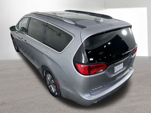 Used 2019 Chrysler Pacifica Touring-L Plus w/ Advanced Safetytec Group image 39