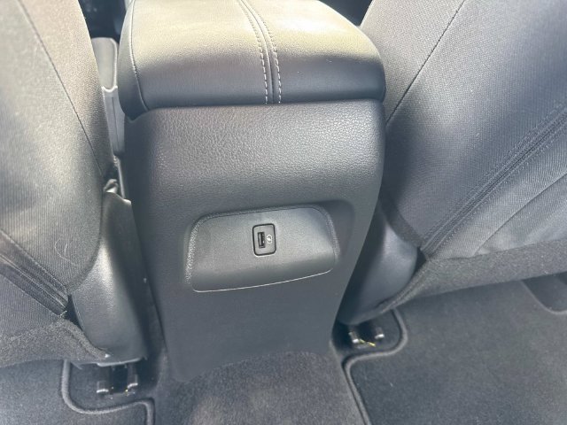 Used 2025 Nissan Sentra SV FWD image 16