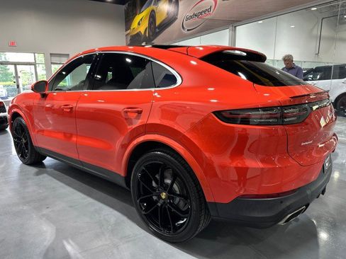 Used 2021 Porsche Cayenne Coupe AWD/4WD image 26