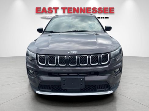 Used 2024 Jeep Compass Limited AWD/4WD image 9