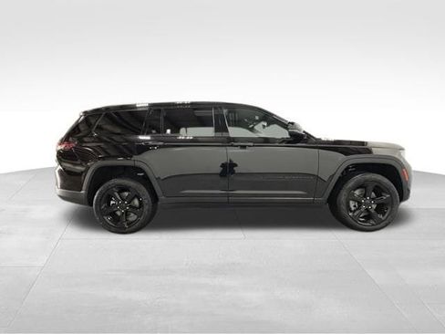 New 2025 Jeep Grand Cherokee L Limited w/ Luxury Tech Group II image 5