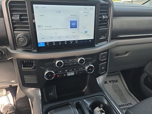 Used 2024 Ford F150 Lightning XLT image 13