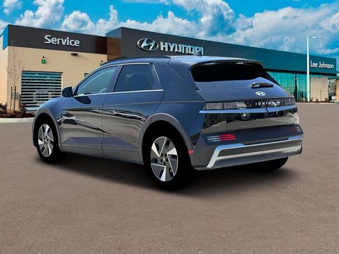 New 2026 Hyundai Ioniq 5 SEL image 5