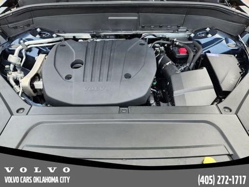 Certified 2025 Volvo XC90 B5 Core image 30