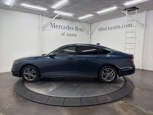 Used 2023 Honda Accord EX image 4