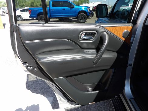 Used 2019 INFINITI QX80 Luxe AWD/4WD image 11