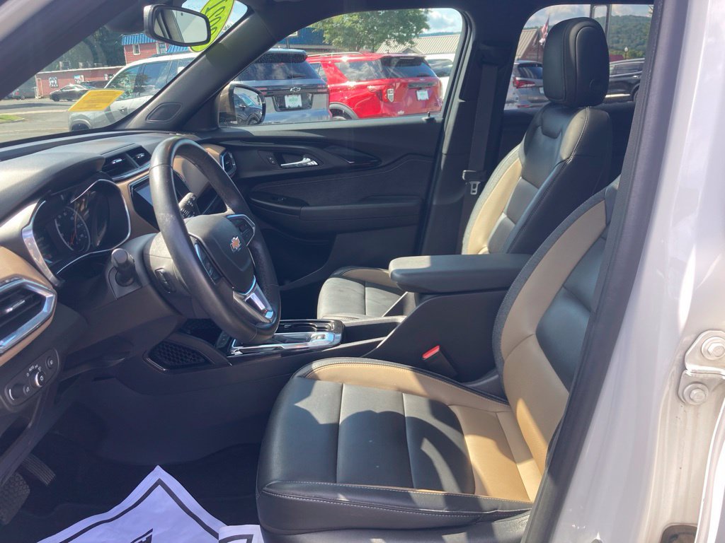 Used 2021 Chevrolet TrailBlazer ACTIV w/ Sun and Liftgate Package AWD/4WD image 3