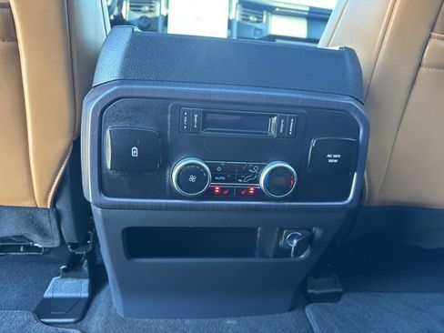 Used 2024 Ford Expedition Max Platinum image 34