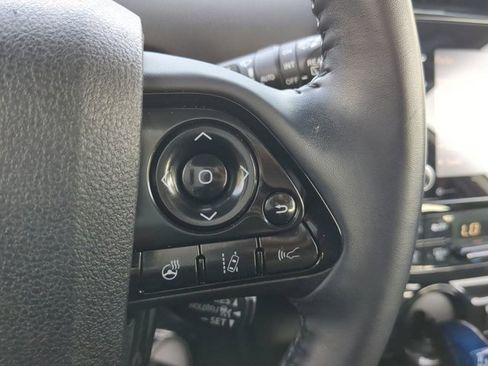Used 2021 Toyota Prius XLE image 24