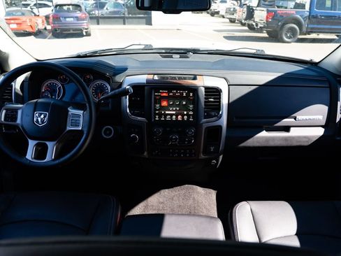 Used 2017 RAM 2500 Laramie w/ Convenience Group AWD/4WD image 8